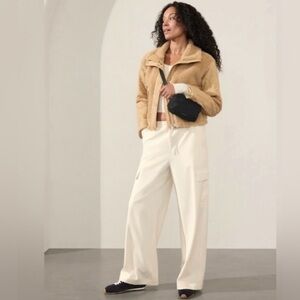 Athleta New Promenade High Rise Cargo Pant, Magnolia White Wide Leg Pants NWT